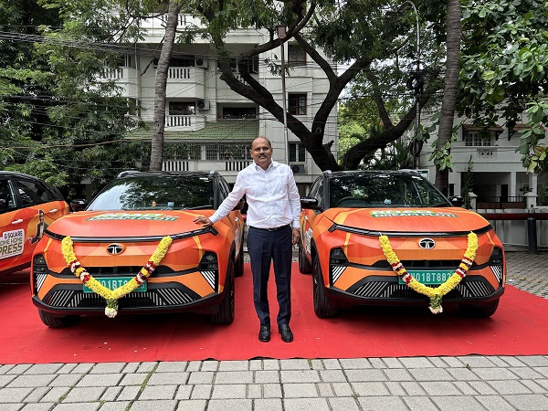 Bala Ramajeyam, Managing Director of G Square Realtors Private Limited launching the ComeHome Express EV