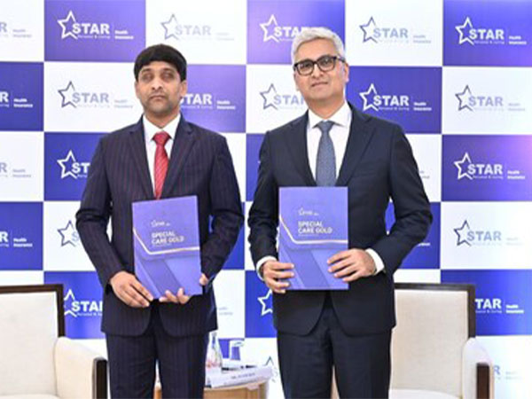 From left to right: Srikanth Bolla, Chairman of Bollant Industries and Anand Roy, MD & CEO of Star Health and Allied Insurance, unveiling India's first insurance policy in Braille