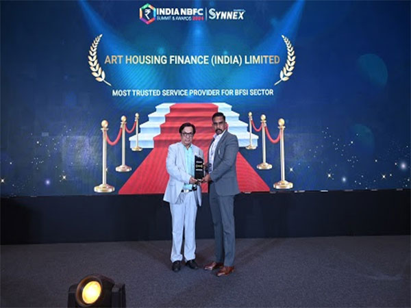 Dominic Vijay, CTO of ART Housing Finance, received the 'Most Trusted Service Provider for the BFSI Sector' award on behalf of the company at the Synnex India NBFC Awards 2024