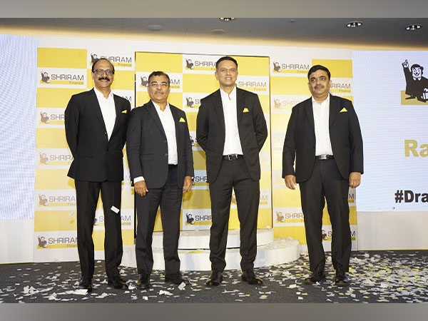 Y S Chakravarti, MD & CEO, Shriram Finance, Umesh Revankar, Executive Vice Chairman, Shriram Finance, Rahul Dravid, and Parag Sharma, MD & CFO, Shriram Finance