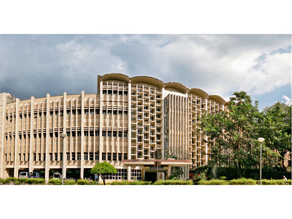 IIT Bombay - WashU Open Applications for 10th Cohort of Joint EMBA Program Starting January 2025