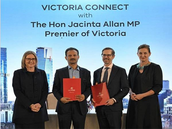 Victorian Premier Jacinta Allan, Dr. Jitendra Kumar, MD BIRAC, La Trobe University VC Prof Theo Farrell & Michelle Wade, Victoria's Commissioner to South Asia, post signing of the Letter of Intent