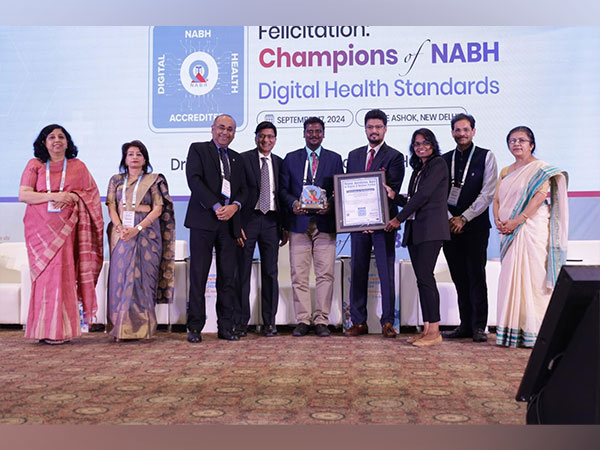 Kauvery Hospitals Team Receiving the NABH Digital health Assessment Award