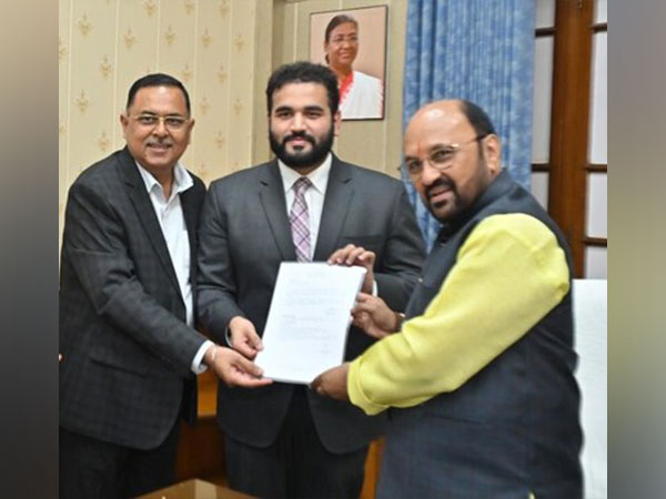 Uttar Pradesh's Higher Education Minister handing over authorization letter for the establishment of Chandigarh University's new campus