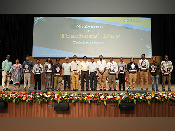 Faculty Members of SRM University-AP awarded the University Outstanding Faculty Award