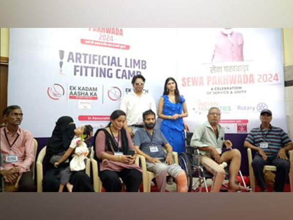 Bollywood Singer Ankit Tiwari and Femina Miss India Pankhuri Gidwani along with Beneficiaries of Artificial Limbs during the Fitting Camp organized by Indian Minorities Foundation at Mumbai.