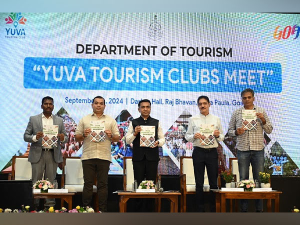 Suneel Anchipaka, Director Tourism, MD GTDC, Rohan A. Khaunte, Minister for Tourism, Chief Minister Dr. Pramod Sawant, Sanjeev Ahuja, Secretary Tourism, Jack Sukhija, TTAG President