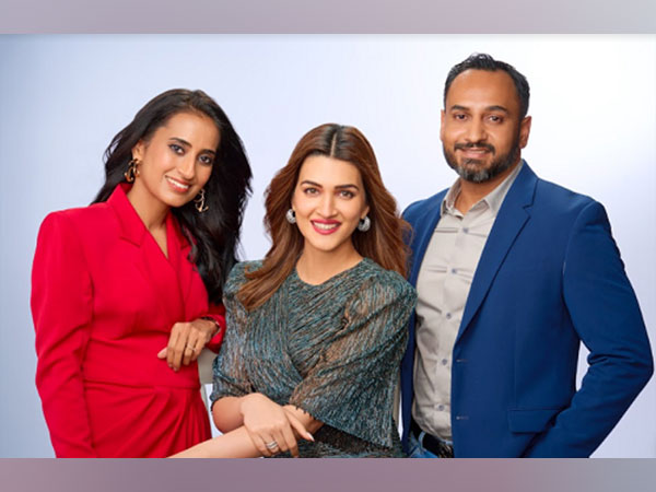 (L-R) Vineeta Singh, Co-founder & CEO, SUGAR Cosmetics; Bollywood actor Kriti Sanon; Kaushik Mukherjee, Co-founder & COO, SUGAR Cosmetics