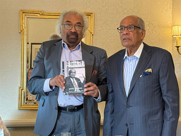 Sam Pitroda releases 'The Art of the Possible,' the autobiography of Dr. Javad Hassan, Founder-Chairman of NeST Group