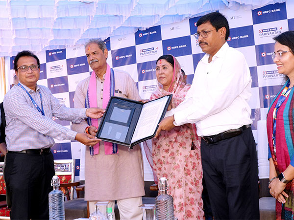 Kanak Vardhan Singh Deo, Dy Chief Minister, Odisha; Sangeeta Kumari Singh Deo, Member of Parliament, Odisha; Smruti Das, AIFT; Sandeep Mishra, HDFC Bank; Dhruva Charan Behera, DEO