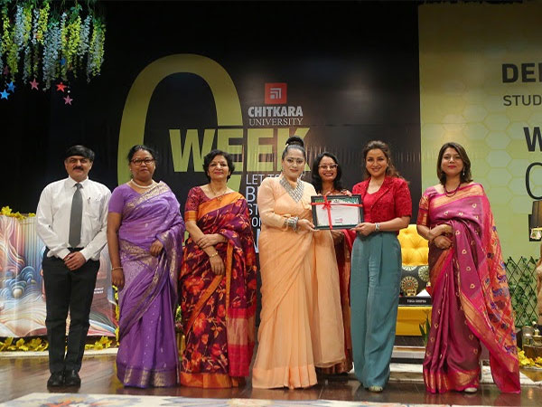 Dr. Niyati Chitkara, Vice President, School Education, Chitkara Educational Trust and Senior faculty members welcoming Tisca Chopra at Chitkara University Campus