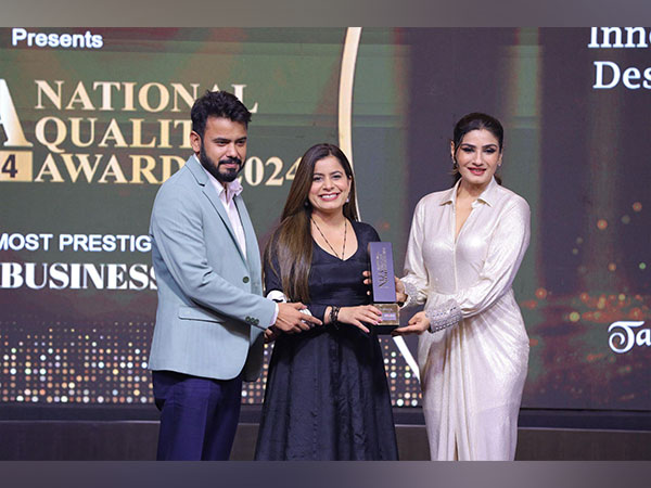 Talented Ritu Insan & Ravindr Siwach receiving Brand Empower's "National Quality Award 2024" from Padma Shree Awardee, Raveena Tandon