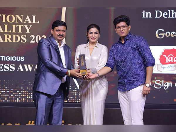 Narendra Yadav, Founder (Yadu Sign of Purity) receiving Brand Empower's "National Quality Award 2024" from Padma Shree Awardee, Raveena Tandon