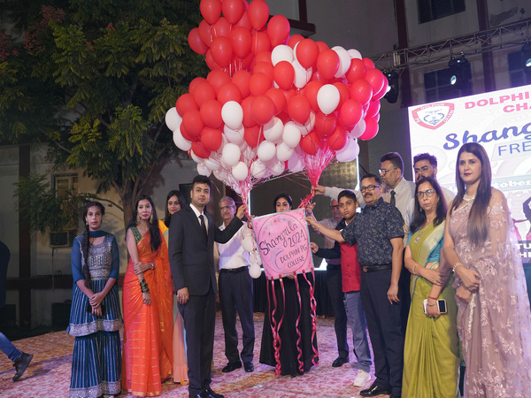 Dr Sharad Satya Chauhan (DGP, Punjab), Er. Vibhav Mittal, Vice Chairman join students in releasing balloons at 'Shangri La 2024,' celebrating a festive start for the new batch at Dolphin PG College