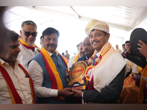 Celebrating Excellence in Critical Care: Dr. Raghunath Aladakatti Honored at Kannada Rajyotsava