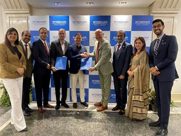 Elan Group Signs Ramada Encore Hotel by Wyndham with AS Hotels & Residences Private Limited at Elan Miracle Mall Sector - 84