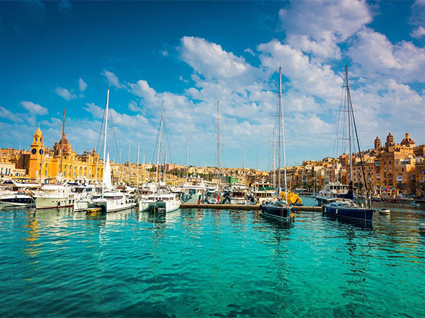 Explained Differences between Malta Residence Permit and Permanent Residence -- Immigrant Invest