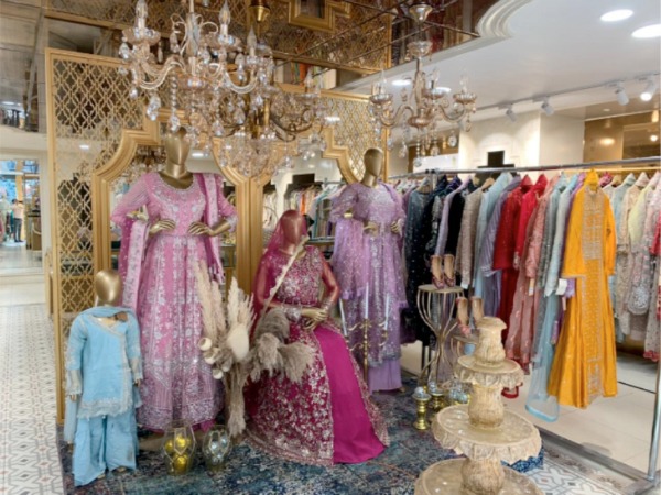 IBAAS Online, a pioneer in bringing authentic Pakistani fashion to India