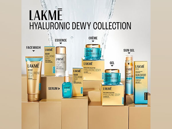 Lakme Hyaluronic Dewy Range