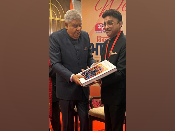 Vice President of India Unveils "Gems of Indian Art" 'Book' at Bharat 24 Viksit Bharat Conclave