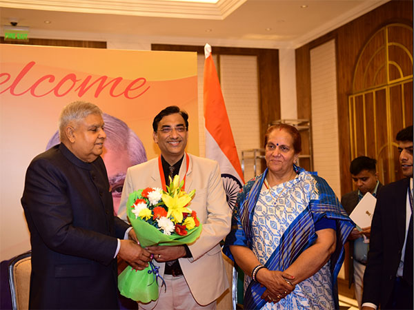 Dr. Arpit Chopra Jain Honored by India's Vice President for Outstanding Contribution to Alternative Medicine