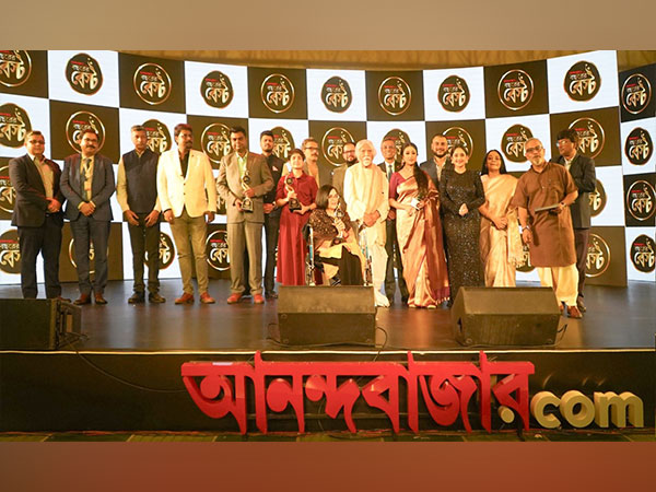 Anandabazar.com Felicitates the Changemakers of Society at Bochorer Best 2024