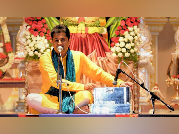 A file pic of Sumeet Tappoo, known for his soulful voice, performing at a concert.