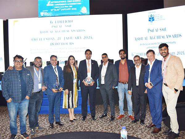 Parijat Industries conferred with triple crowns at PMFAI Awards