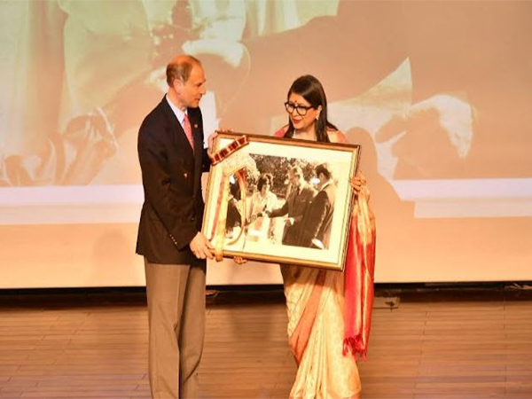 The school Director, Vanita Uppal OBE, presents HRH Prince Edward with a special memento of his late father HRH Prince Philip's visit to The British School in 1983