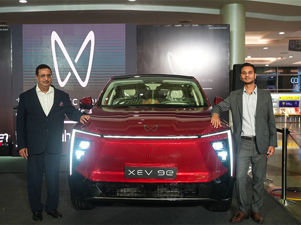 Mahindra Modi in collaboration with Viviana Mall unveils Mahindra BE 6 and XEV 9e