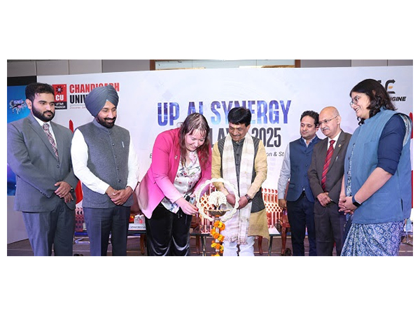 Kapil Dev Aggarwal Minister of Skill Development, UP Govt along with AI Experts, Satnam Singh Sandhu MP & Chancellor Chandigarh University inaugurating UP AI Synergy Conclave at Lucknow