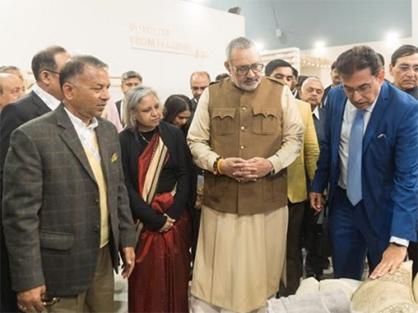 Union Minister of Textiles, Giriraj Singh, alongwith Padma Shri Dr. Rajinder Gupta, Chairman Trident Group & Rajneesh Bhatia, CEO myTrident at Bharat Tex 2025