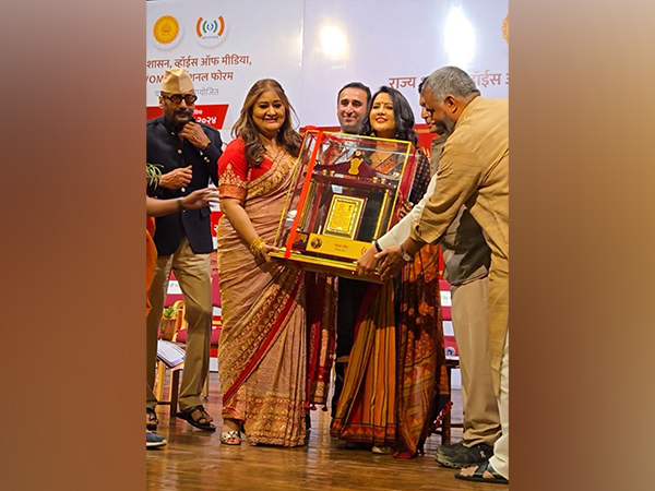 Government of Maharashtra & Voice of Media Confer Maharashtra Bhushan 2024 to Seema Singh for Her National Cervical Cancer Impact