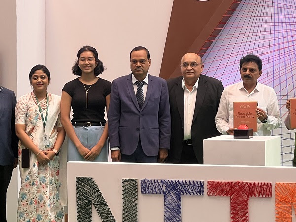 Shraddha Dongre, Scientist, SASMIRA, Aadhya Shetty, Founder, Eve Essentials, Sanjay Waman Sawakare, Minister of Textiles of Maharashtra, Rajeev Saxena (Left to right)