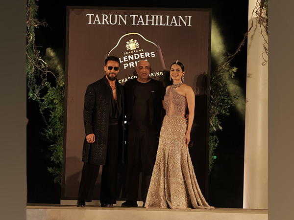 Blenders Pride Fashion Tour brings its iconic 'The One and Only' world to Mumbai with designer Tarun Tahiliani and showstoppers Tiger Shroff and Manushi Chhillar