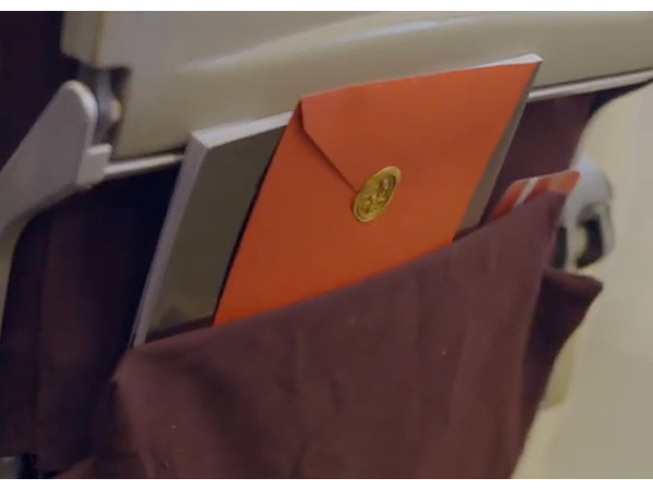 Red envelope mystery grips India's airports 