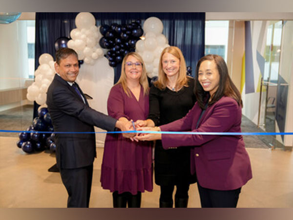 From left to right Hexaware CEO R. Srikrishna, Jenna Howard - Executive Director, Duly Health and Care, Allison Radecki, Global CIO, Morgan Street Holdings and Christy George, Executive Director, Intersect Illinois.