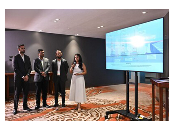 The Zoning Out Crew presents their projects to industry leaders at the ULI Asia Pacific Summit in Hong Kong
