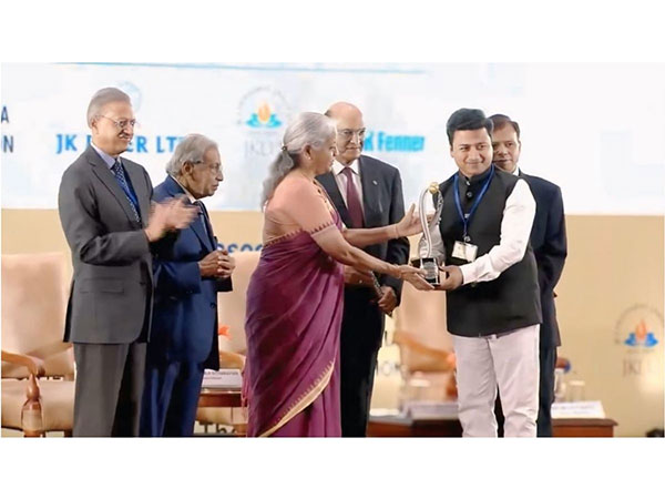 Padma Shri Kailash Chandra Agarwal conferred with the Lakshmipat Singhania-IIM Lucknow Award; his son, Prashant Agarwal, received it from FM Nirmala Sitharaman on his behalf
