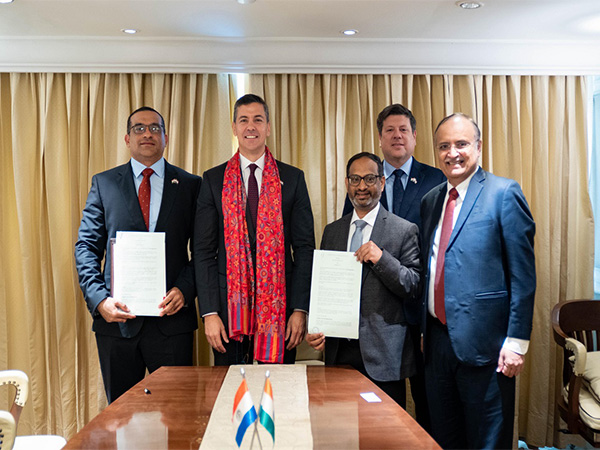 Praj Industries and Enersur SA representatives along with Mr. Santiago Pena Palacios, President of the Republic of Paraguay