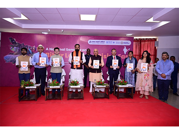 Esteemed dignitaries releasing a report on Bihar during the National Seminar 'Bihar Leads the Rising East' held in Patna