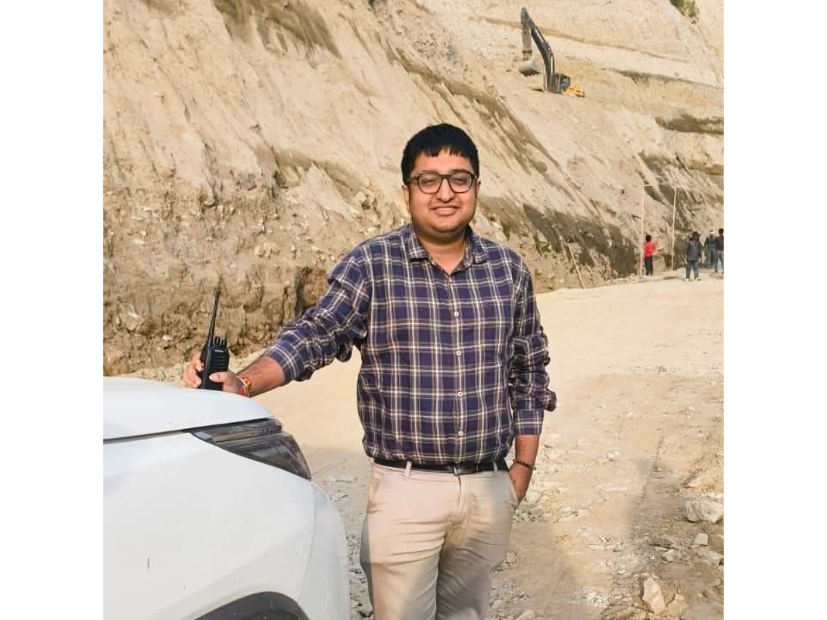 Biswanand Infra Projects India Pvt. Ltd. team at a major construction site, delivering execution support to one of India's leading infrastructure companies.