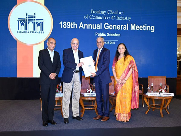 Bombay Chamber team with BVR Subrahmanyam