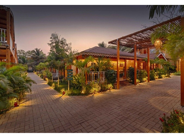 Stone Wood Hotels & Resorts Unveils Enticing Monsoon Packages Across India