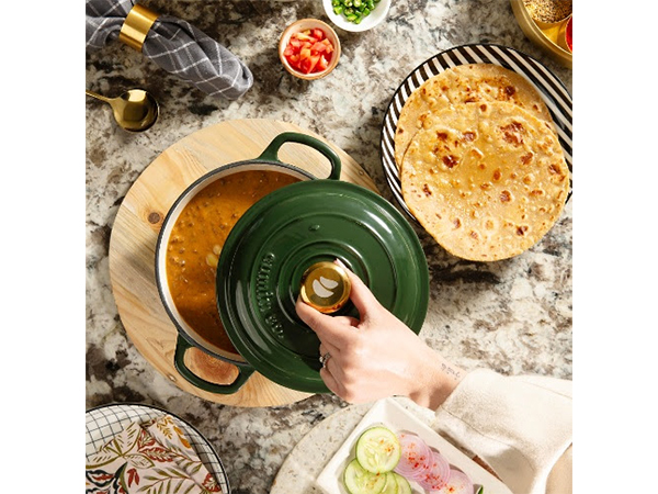 Cumin Co. No. 8 Moringa Dutch Oven