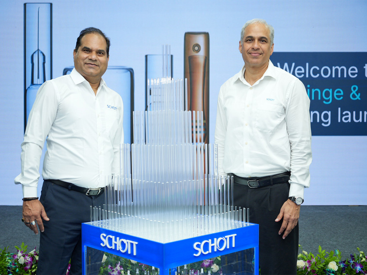 Pawan Kumar Shukla, Managing Director and President, SCHOTT Glass Pvt. Ltd (L) and Sundeep Prabhu, Senior Vice President - Sales and Marketing, SCHOTT Glass Pvt. Ltd (R)