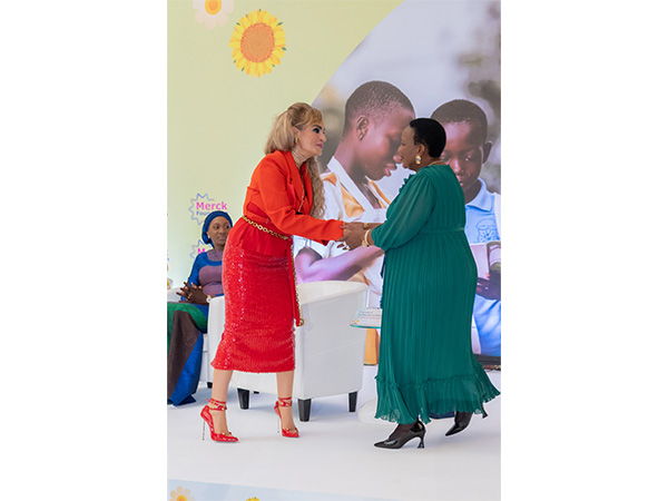 Dr. Rasha Kelej, Merck Foundation CEO with H.E. Amai Dr. AUXILLIA MNANGAGWA, First Lady of Zimbabwe at the 7th Edition of Merck Foundation First Ladies Initiative Summit