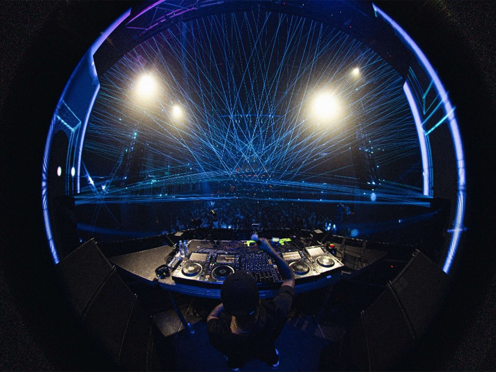 Portal 2030-2050 finished in Moscow: 110 DJs from all over the world, over 240 Hours of electronic music, and unique digital art