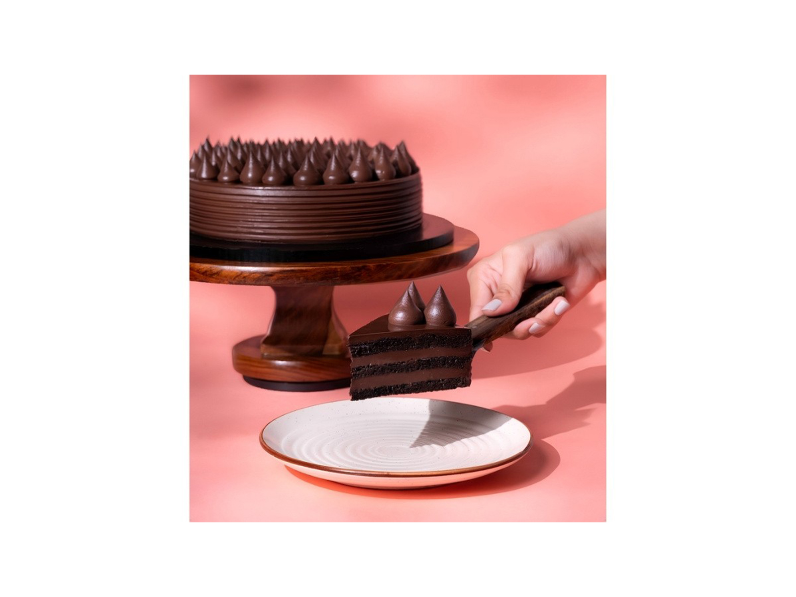 Deliure Expands Its Sweet Legacy with New Outlets in Mulund and Colaba