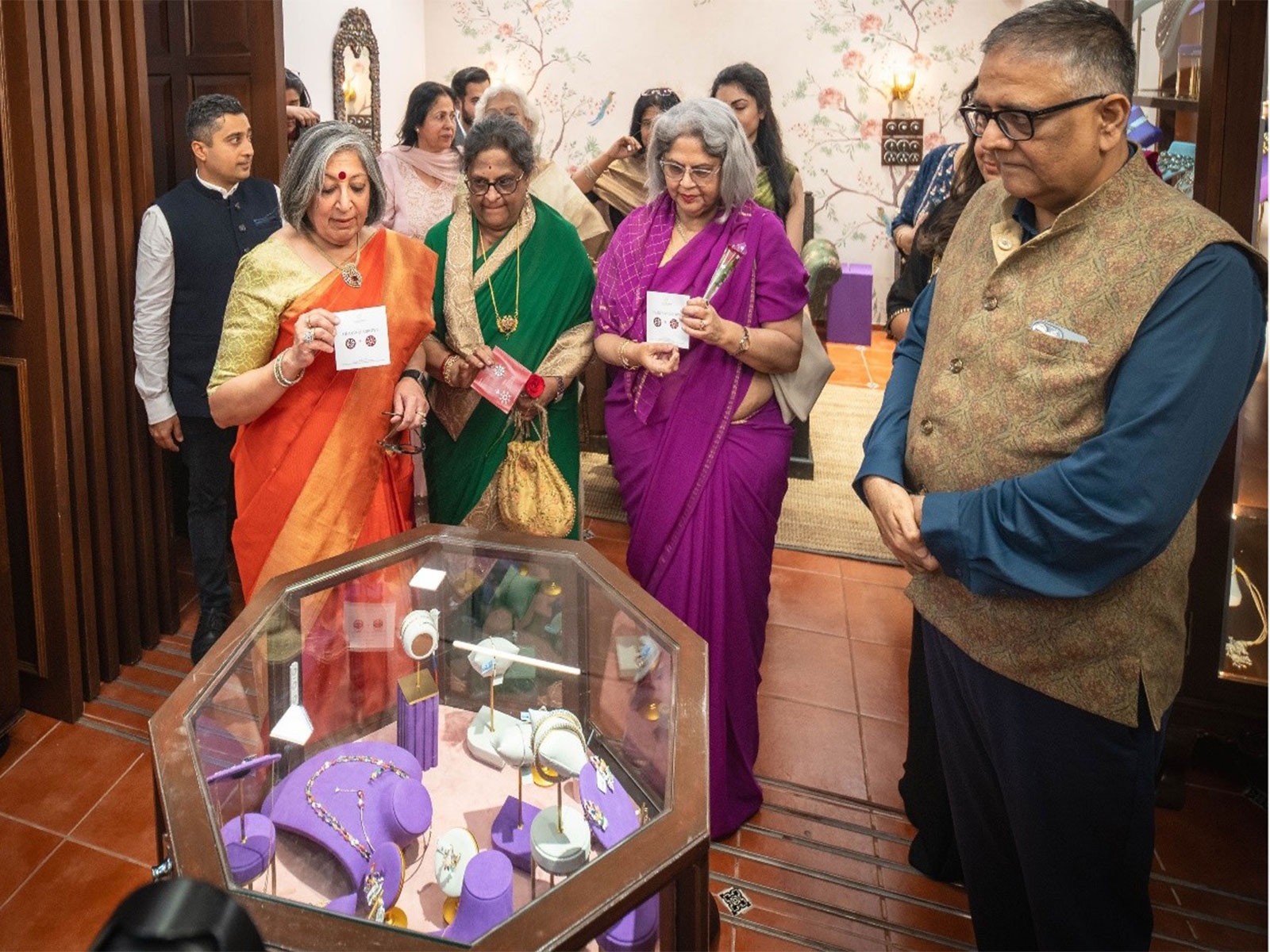 Zaveri Bros Expands South Indian Legacy with Launch of Bengaluru Boutique; Mysore Princesses Unveil New 'Hearts & Arrows' Collection